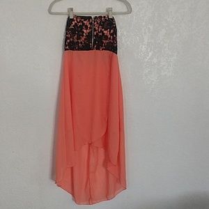 Strapless dress, high/low skirt